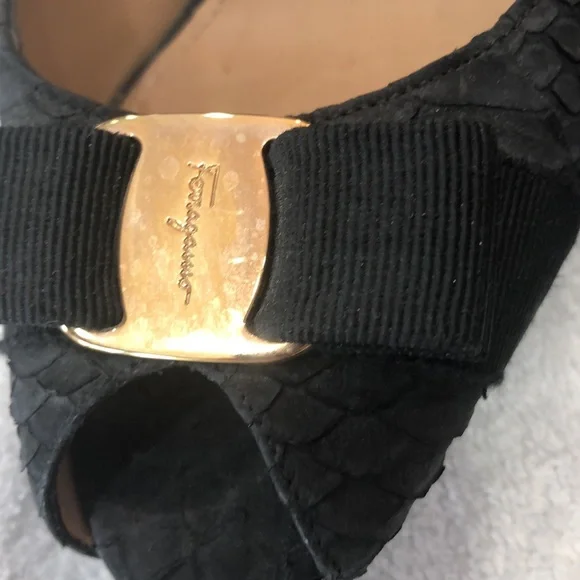 4 inches heels Salvador ferragamo shoes black open toes - Picture 3 of 5